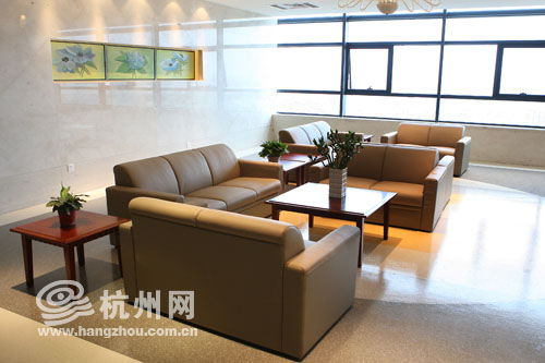 http://ori.hangzhou.com.cn/ornews/images/attachement/jpg/site2/20130826/0022191a3e941385512126.jpg